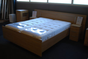 Ledikant Merano van Vroomshoop Meubelen nu met 50% voorraadkorting!